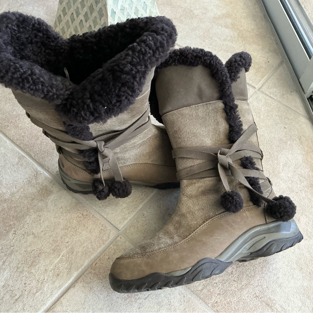 North Face boots